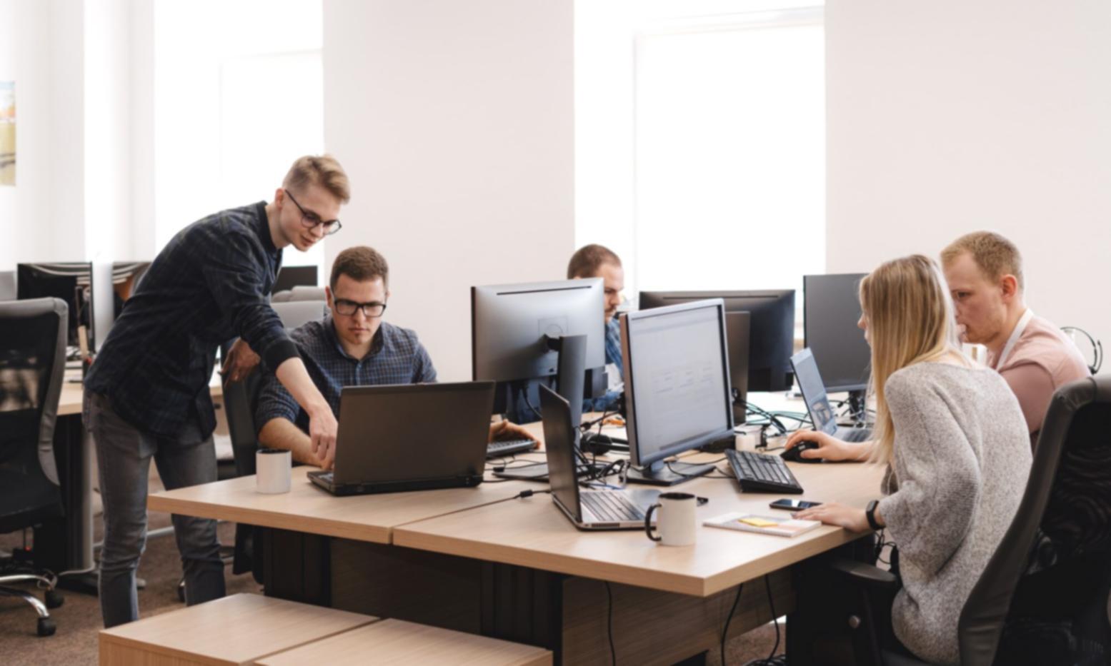 Configuración de workstation para análisis financiero profesional